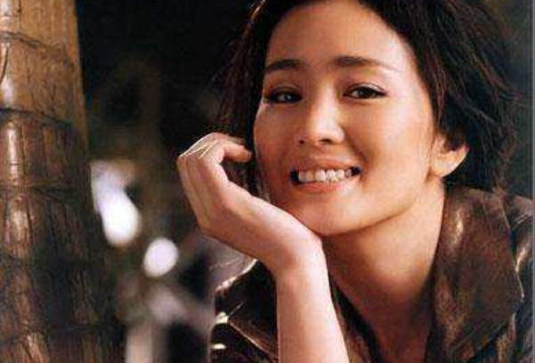 这4位明星，在中国捞金却都不是中国人，最后一位令人质疑