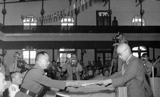 慰安妇幸存者讲述，她被日本人侮辱后，三天三夜只给吃8根大葱！