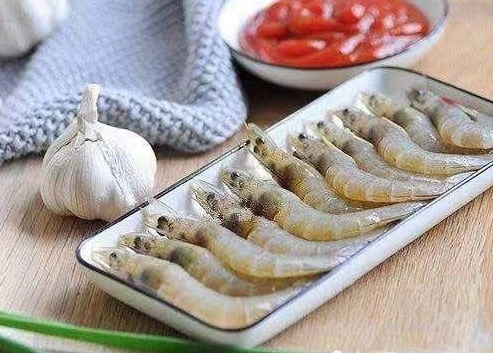 『小龙虾』虾的头部是“黄”还是“屎”，吃了这么久，才知道原来吃错了