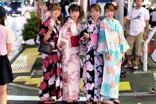 日本发明“人妻椅”,可造型却让人不淡定,网友:看得脸都红了