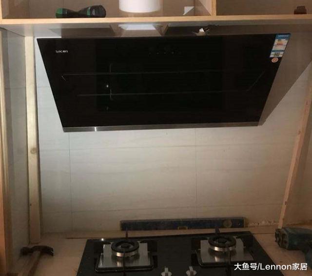 厨房油烟机装侧吸好还是顶吸？两种都用过，才知哪个好