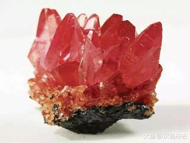 ＂新疆到底有多少种宝玉石？＂