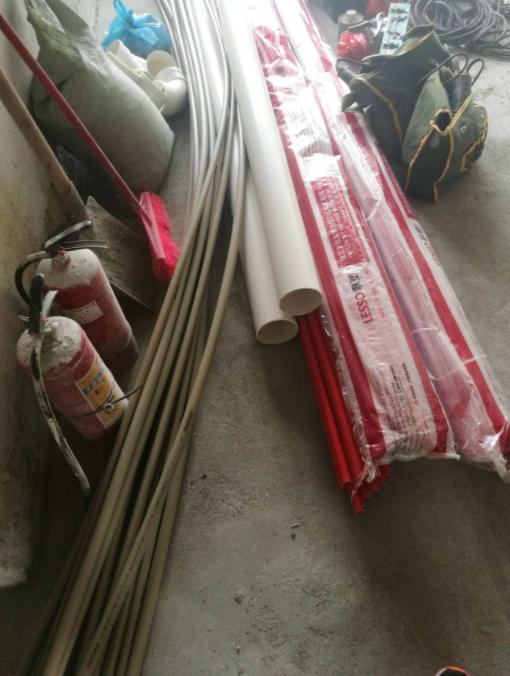 房子水管到底走顶还是走地？若不是老师傅指点，装修差点就被坑了