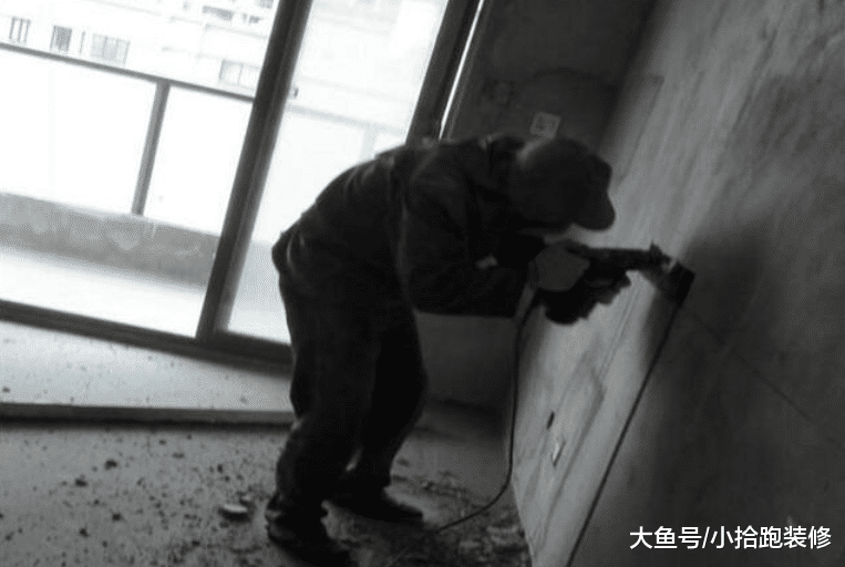 水电施工，师傅却要收16块一米的开槽费，了解后业主表示理解