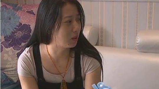 女子花4000元租房，6天后遭陌生男子撬门，房东：他一直在搞租客