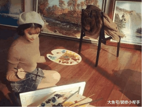 主持人百克力的居家生活，房子连楼梯都是红木打造，太奢华了