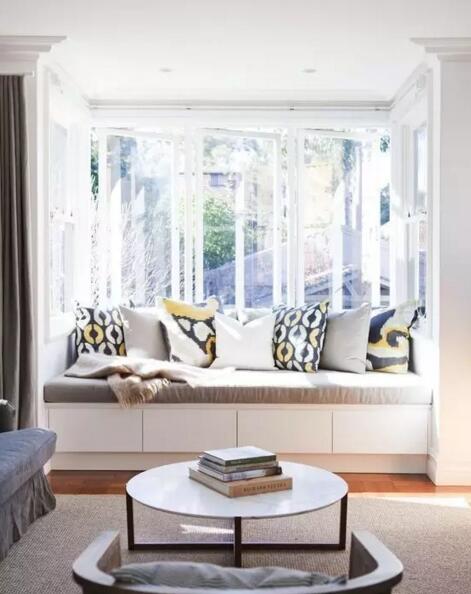 这样的飘窗来一打 才不浪费窗边的大好春光