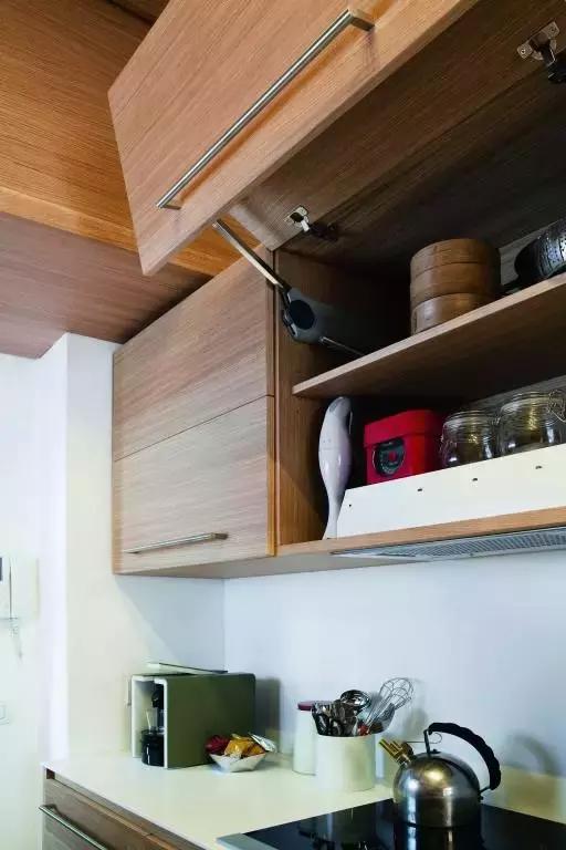 32平白领时尚蜗居，亮点多到超乎想象，简约不简单！