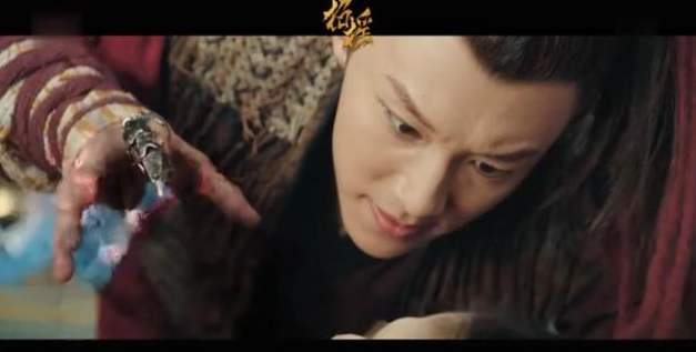 《招摇》招摇再次“爆炸”历尘澜心痛发狂，可总好过被姜武欺负吧