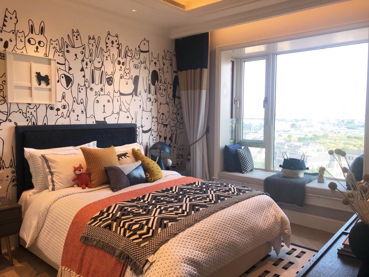 躺在浴缸里看江！一盏灯10多万，揭秘岛尖2000万豪宅