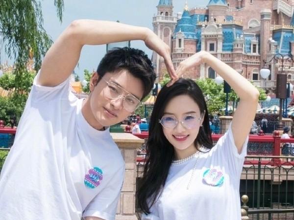 爆婚變1年，賈乃亮、李小璐罕見同步曬照！拍照視角成亮點