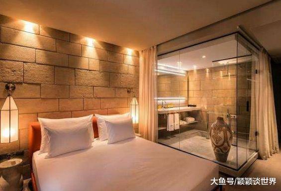 酒店的卫生间，为什么喜欢用透明玻璃造？客房经理说出了实情！