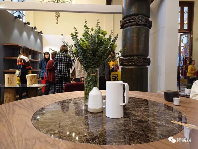 大板瓷砖迎爆发期：山东将增加5条大板线，上海展岩板应用受追捧