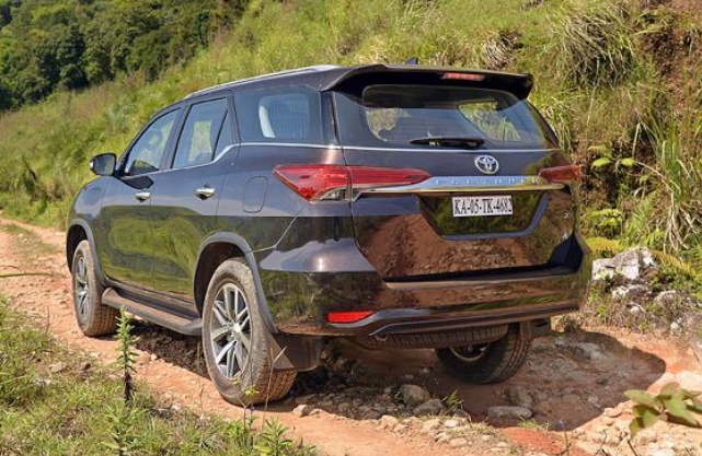 丰田Fortuner：外观设计更具吸引力