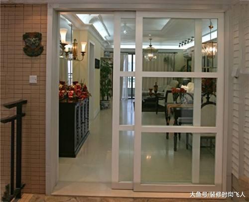 老师傅阳台都不装推拉门了，他们更喜欢装这个代替，看完想回家装