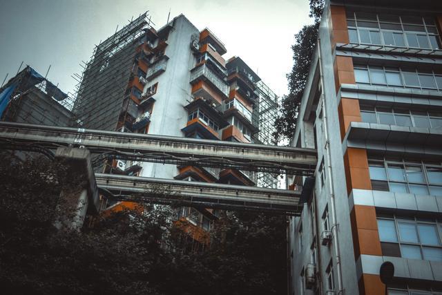 临近地铁站就是好房？这几种地铁房不建议购买！买对的人偷着乐吧