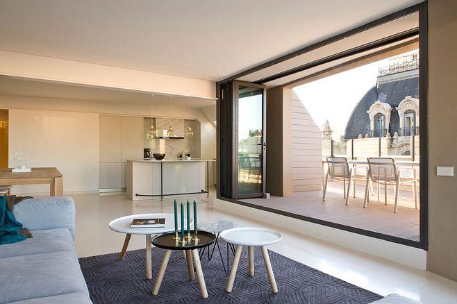 越来越多人客厅不放茶几了, 看完这种新设计, 赶紧回家学着装!