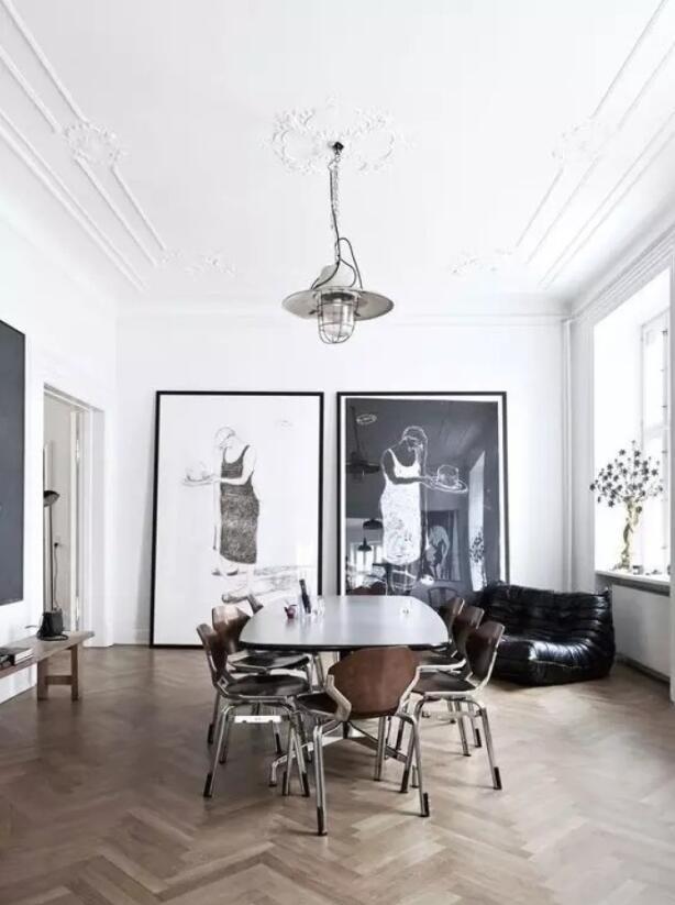 谁说新房一定要吊顶？这样做一圈石膏线，效果漂亮又省钱