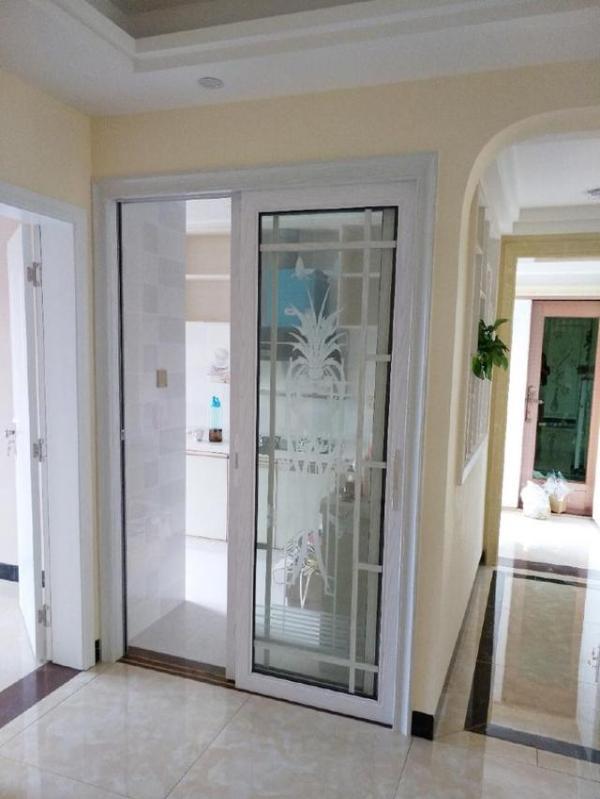 老公找表哥裝修完工的新房，還沒家具就很漂亮，電視墻很喜歡！