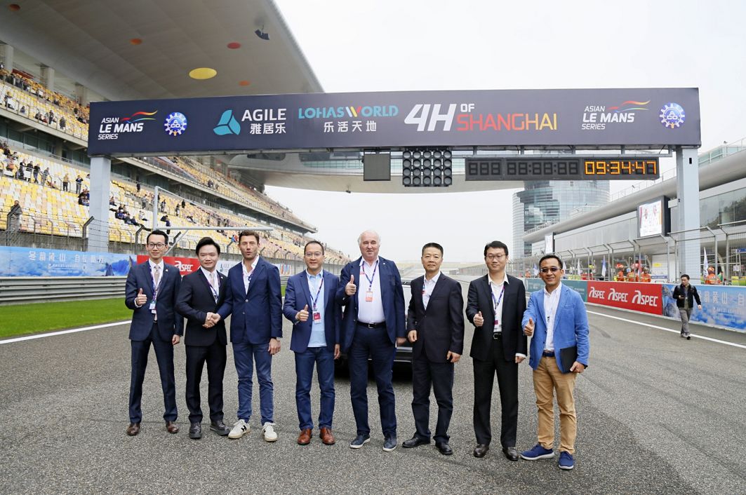 玩勒芒赛车，玩顶级足球赛，这个开发商的跨界，实在太野了