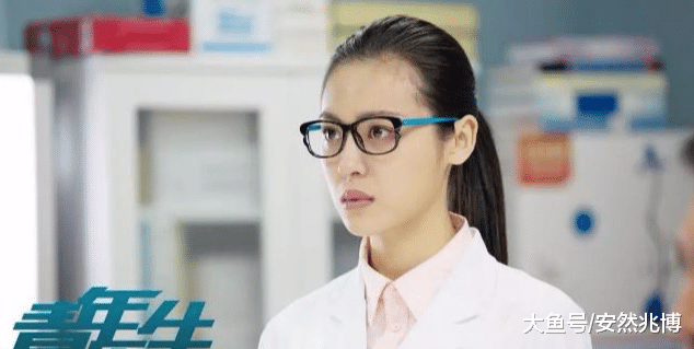 突然宣布怀孕！刚红就休工生娃，开启一家四口的幸福生活