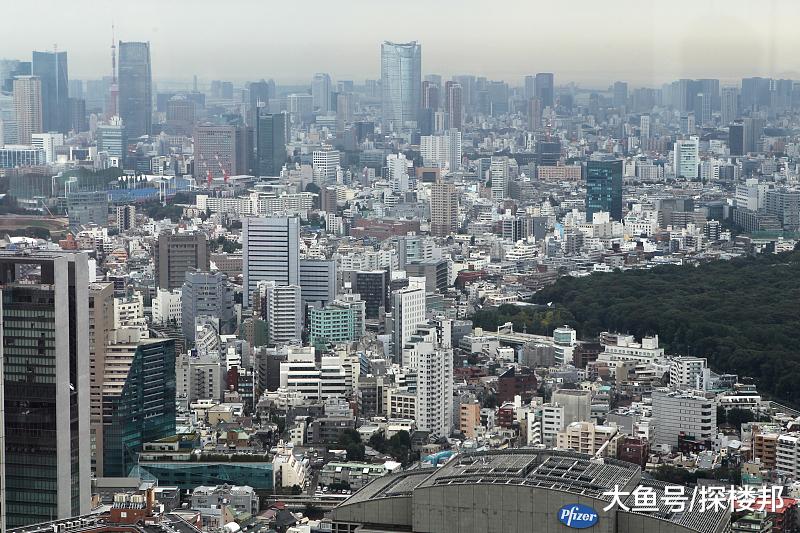 央媒发文，住房供大于求，一年900万套空置房，降价是不二选择