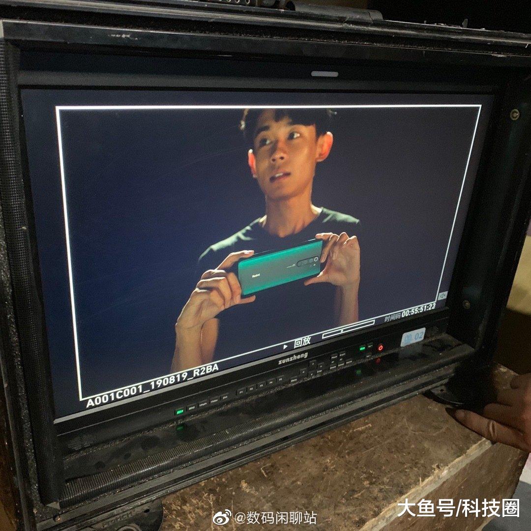 红米Note 8 Pro首次真机上手曝光，还有新iPhone的墨绿色