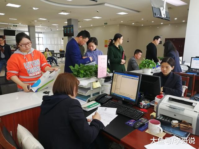 农民工从事井下25年，交了15年养老金，退休后工龄怎么算？