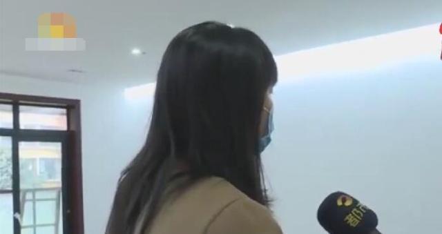 170万买“法拍房”，验房时傻眼，女子找媒体曝光：根本没法住人