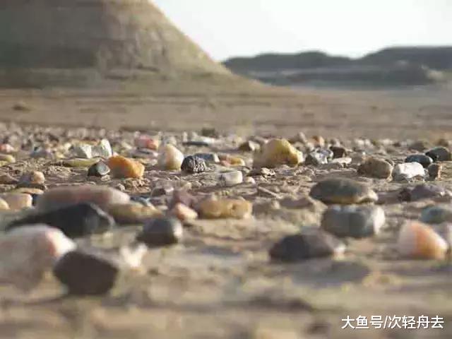 ＂新疆到底有多少种宝玉石？＂