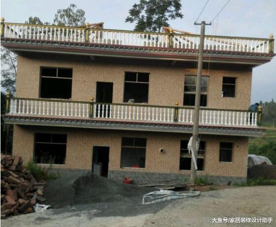 迫于城里買房貴轉而回農村建房，29萬建兩層小別墅卻美翻了一批人