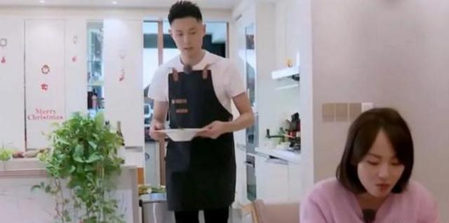 参观张嘉倪和买超的家，两夫妻还真会享受，自己家还弄个汗蒸房