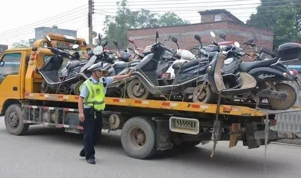 城里禁摩限电, 专家建议农村参照执行, 农民: 还真是“砖家”啊