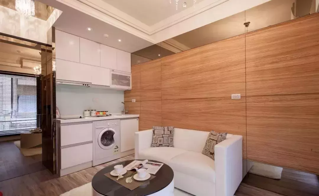 39平也能挤出了两室一厅, 隐形门的设计真是有趣极了!