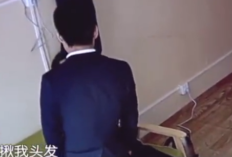 收留亲戚在自家店上班，没想到却遭到背叛，学成之后在旁边开了一家！