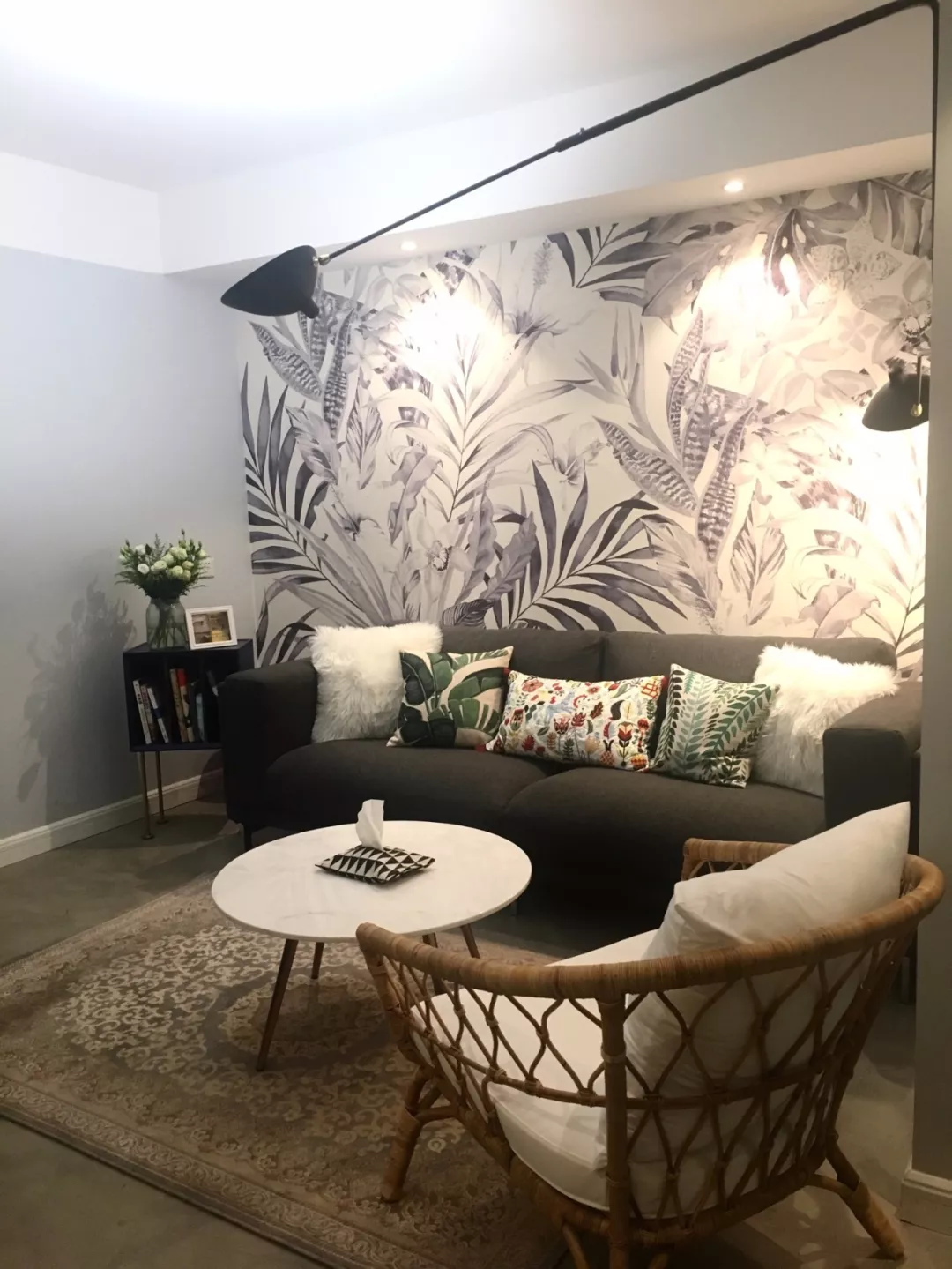 小户型墙面空间不够大，那也不能空着，这些装饰都不错