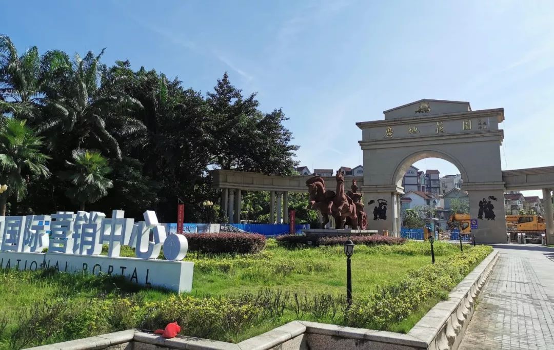 牺牲10个亿，不建房子建配套，这是不是广州最魔幻的开发商