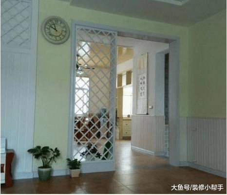 在外拼搏多年换来农村一栋房，回家住几天又要走了，有家没工作