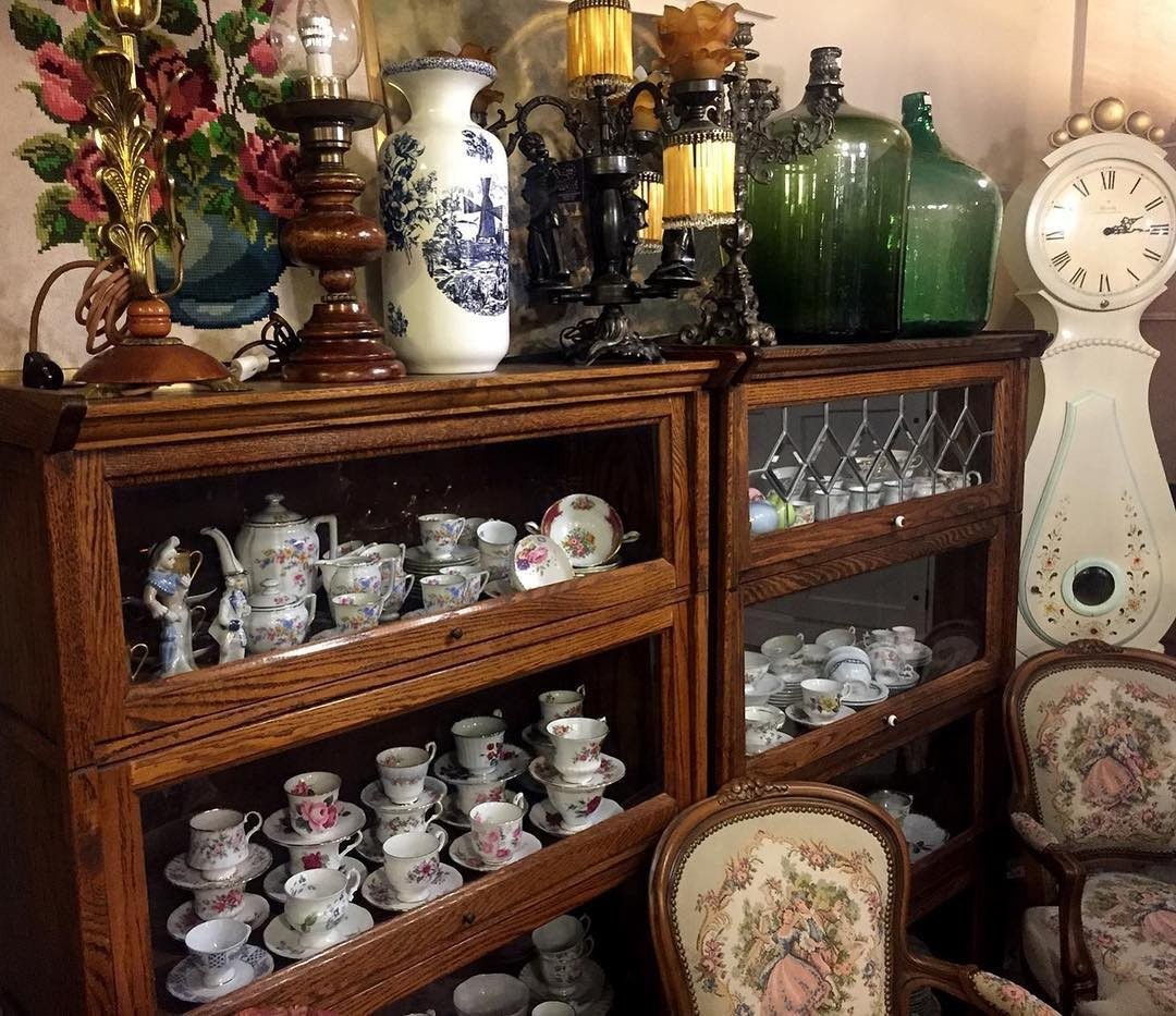 小时候不明白叔叔家为啥这么古老，长大后在明白那原来才叫贵气