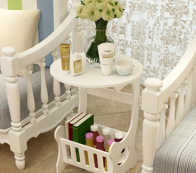 聪明人卧室早不放床头柜了！现流行这样布置，高级温馨，大气新潮