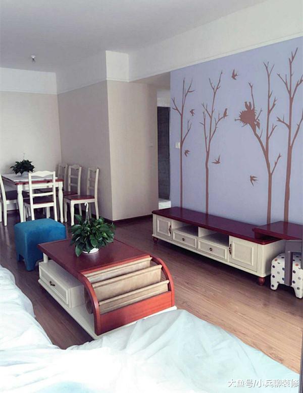 参观朋友刚装好的新房，厕所居然是双门洞设计，头一次见！