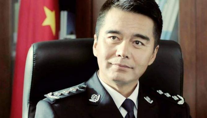 他艳福不浅，54岁娶过4个老婆还不知足，第三个是古装第一美女