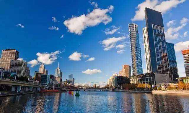 澳大利亚出手了！7000中国游客被拒，网友：太棒，终于做了件好事