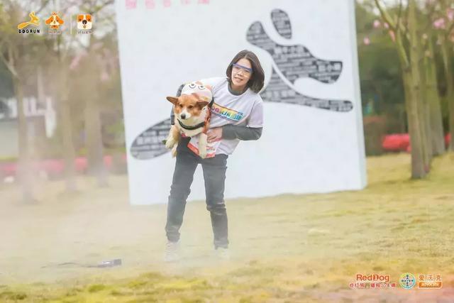 彩跑现场|作为广州人, 和狗开年彩跑好彩到爆