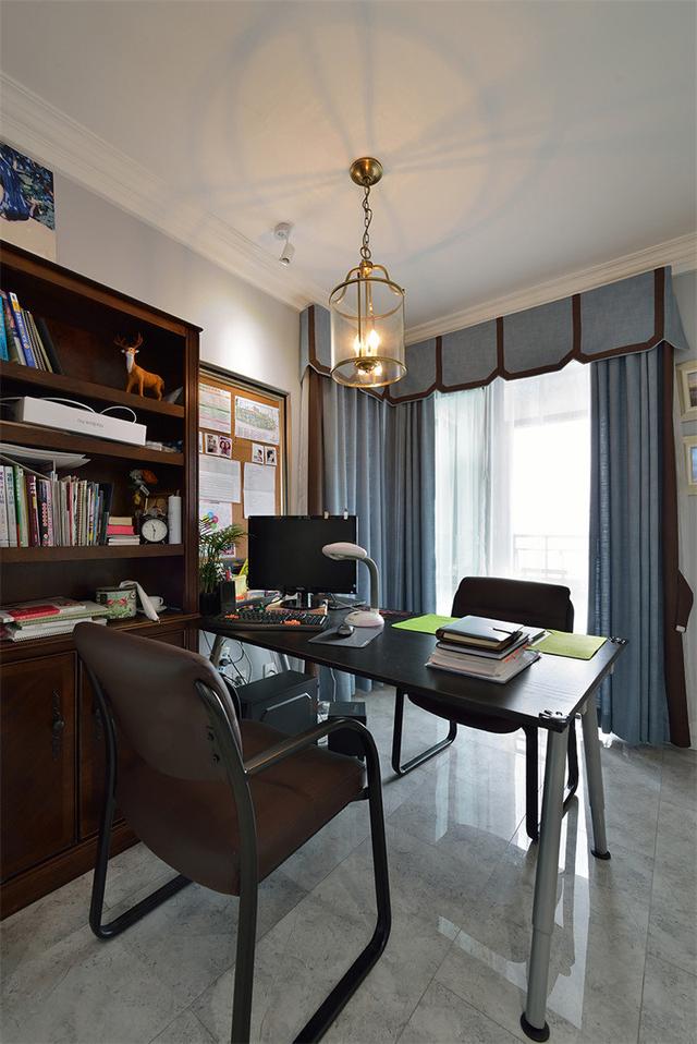 新家98平刚入住，简美式清新又上档次！客厅书架背景墙美观实用