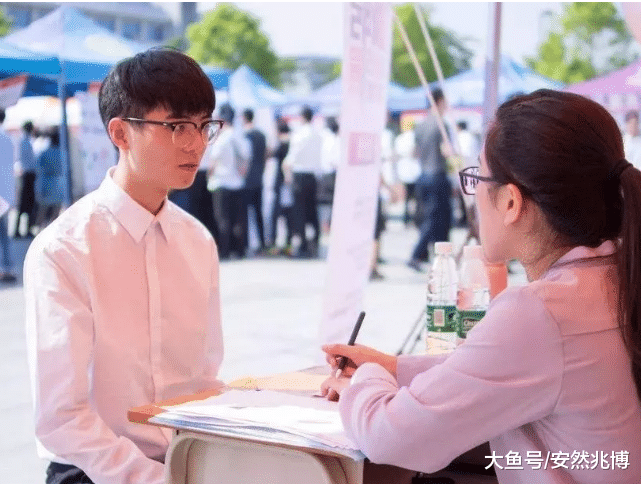 面试官：一火为火，二火为炎，三火为焱，五火是什么？小伙妙回复