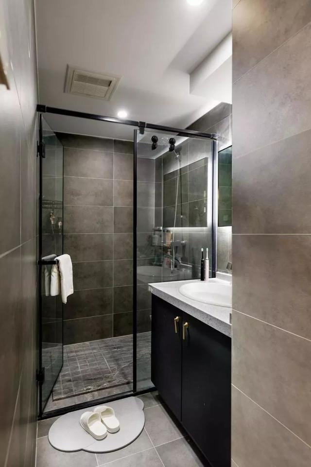 80㎡的老房子, 四处墙体改造, 这个家好看又好住!