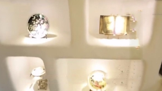 晒晒老戏骨方青卓住的豪宅，如今都退出娱乐圈了，在家安享晚年