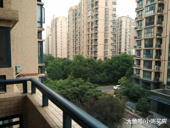 买房怎么选？郊区新房or市区旧房？懂行的记住这四点就够了！