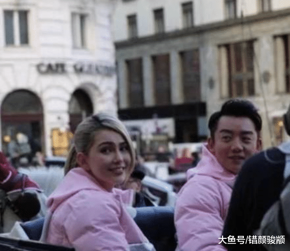 昆凌在《跑男》脫下衣服的那一剎那，才知道周董為何要全程陪錄了